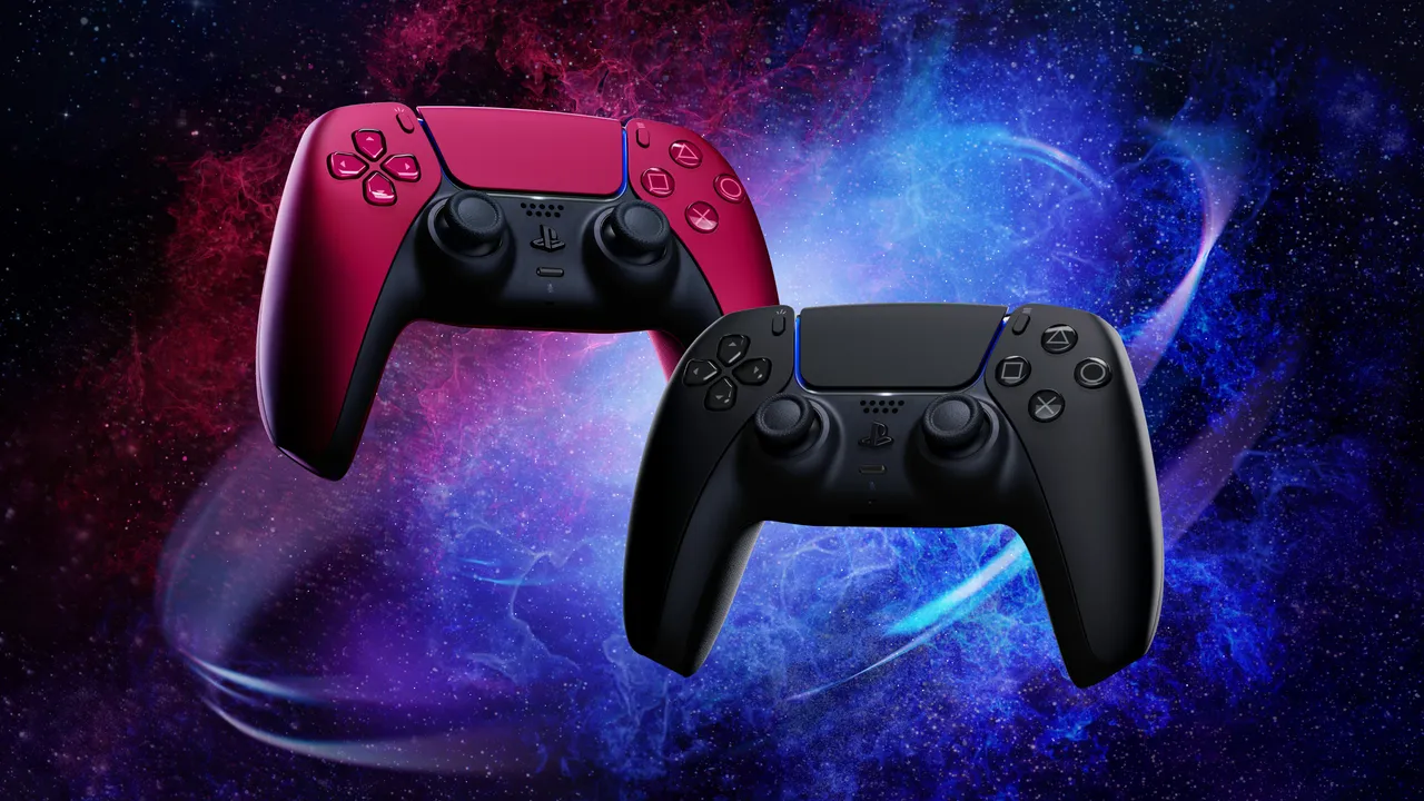 DualSense PS5 Cosmic Red y Midnight Black sobre fondo galáctico